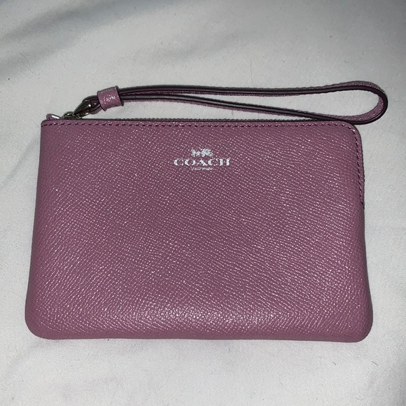 Coach Handbags - Coach Wristlet
